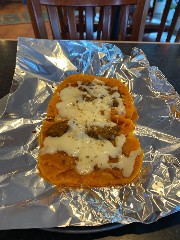 Frank's Pizza 8