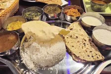 Shri Bistro