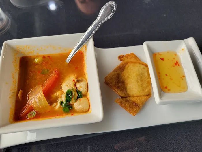 Bree Thai Restaurant 3