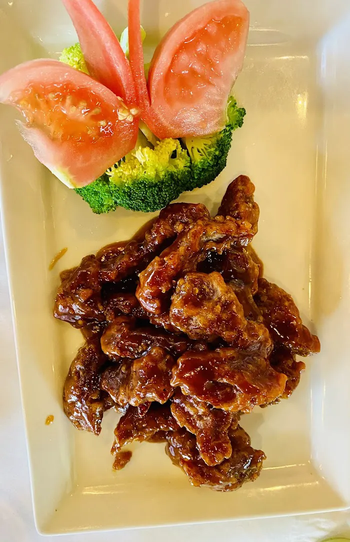 Lu's Sushi & Chinese 7