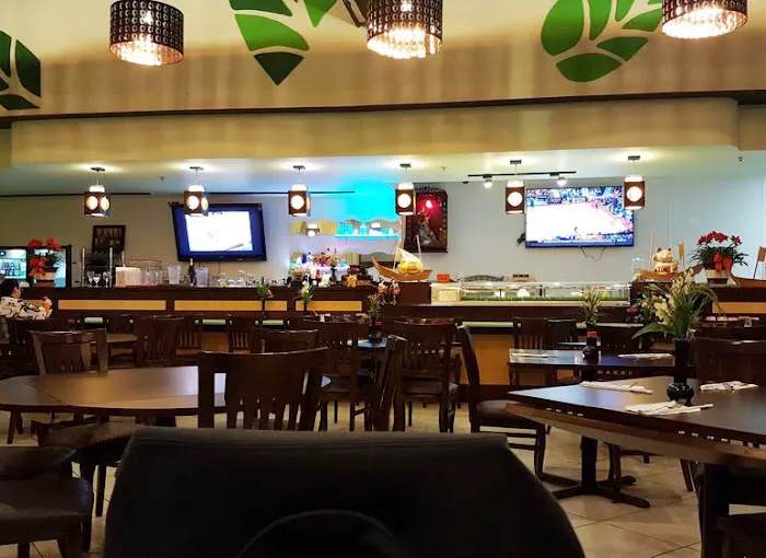 Lu's Sushi & Chinese 3
