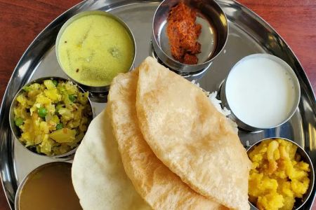 Madhura Cafe
