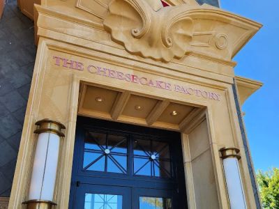 The Cheesecake Factory 0
