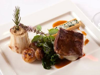 Riverfront Grill at Hilton Northbrook 0