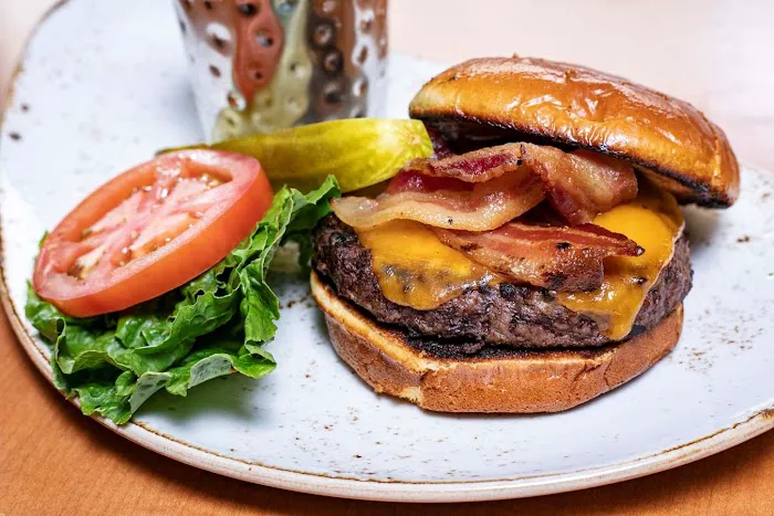 Riverfront Grill at Hilton Northbrook 2