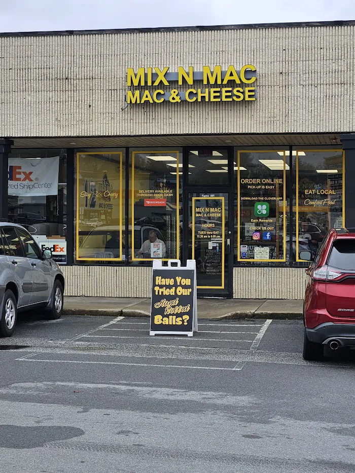 MIX N MAC - Mac & Cheese 7