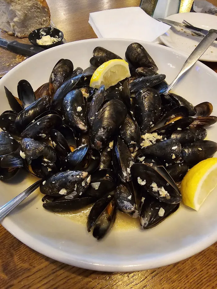 PJ Lobster House 10