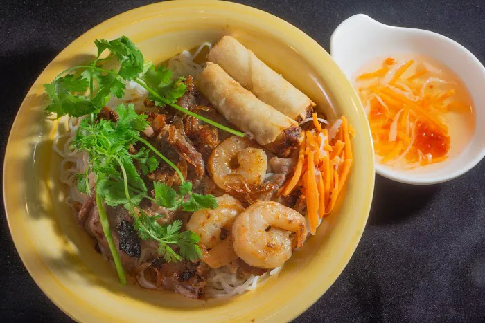 Eurasian Bistro - Downtown Pensacola 3