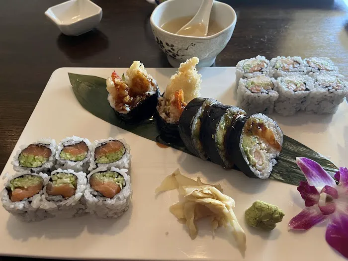 Sam's Sushi Bistro 8