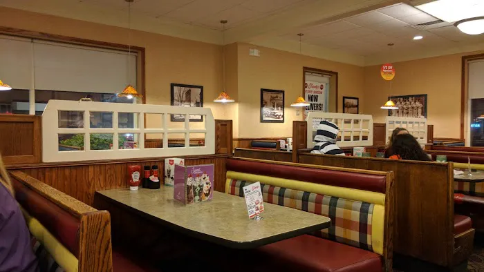 Friendly's 5