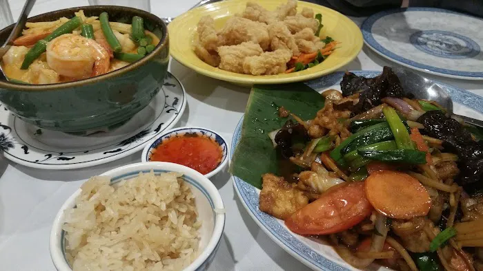 Lemonleaf Grill 3
