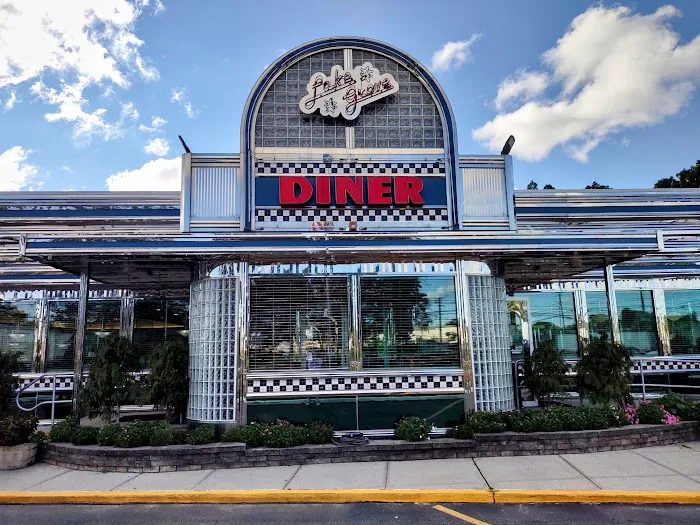 Lake Grove Diner 9