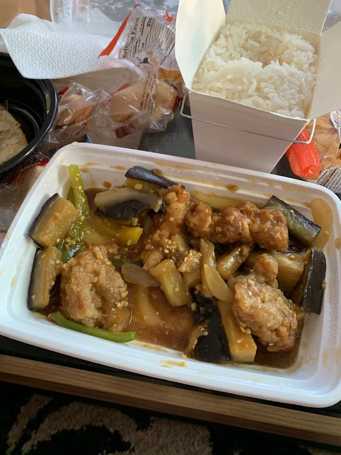 Chu’s Cafe 9