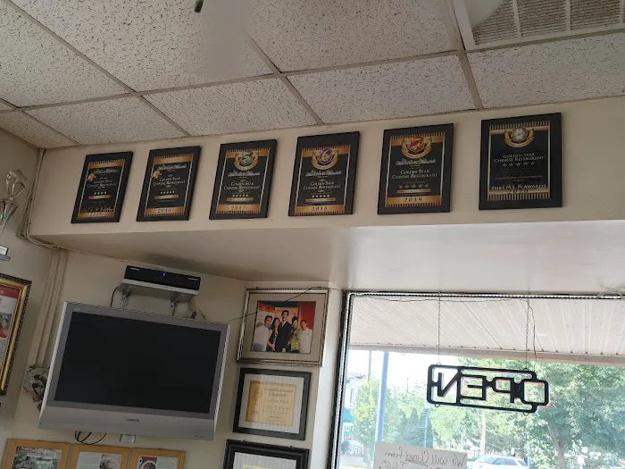 Golden Star Chinese Restaurant 9
