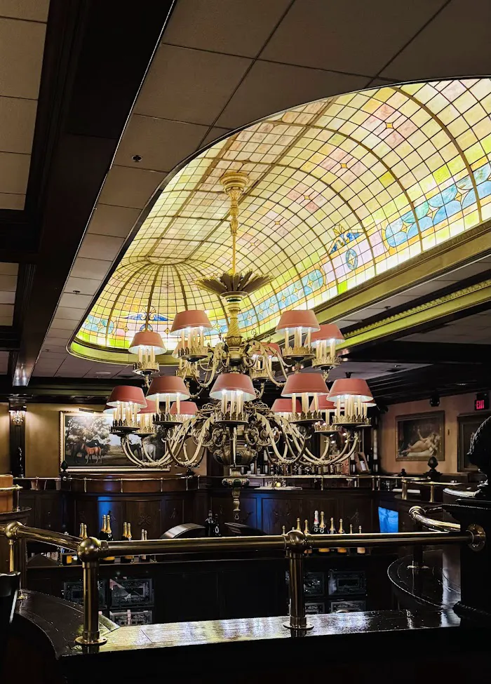 Rod's Steak & Seafood Grille 4