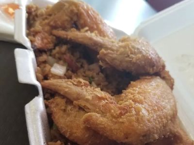 Liu's Kitchen Chinese Restaurant 0