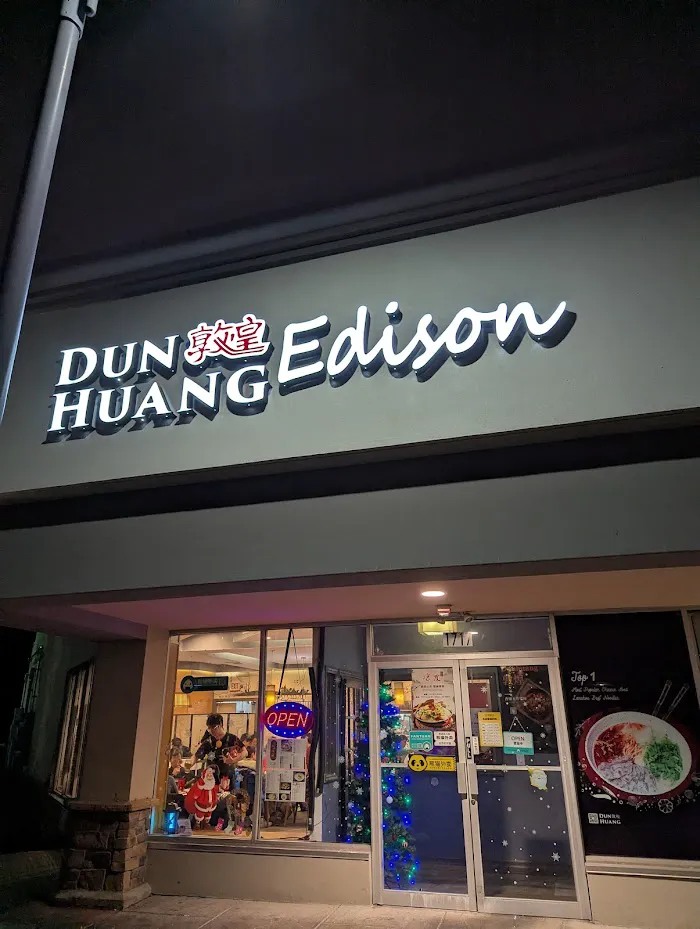 DunHuang Lanzhou Beef Noodle 7