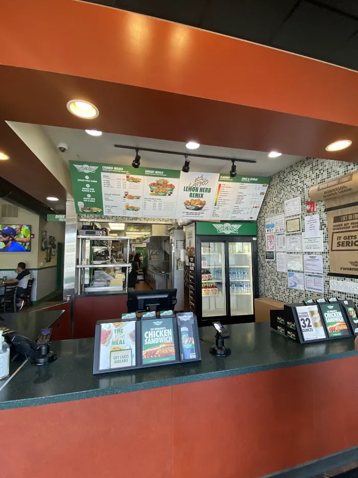 Wingstop 10