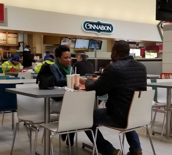 Cinnabon 6