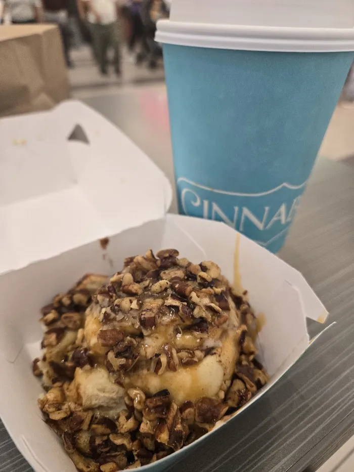 Cinnabon 1