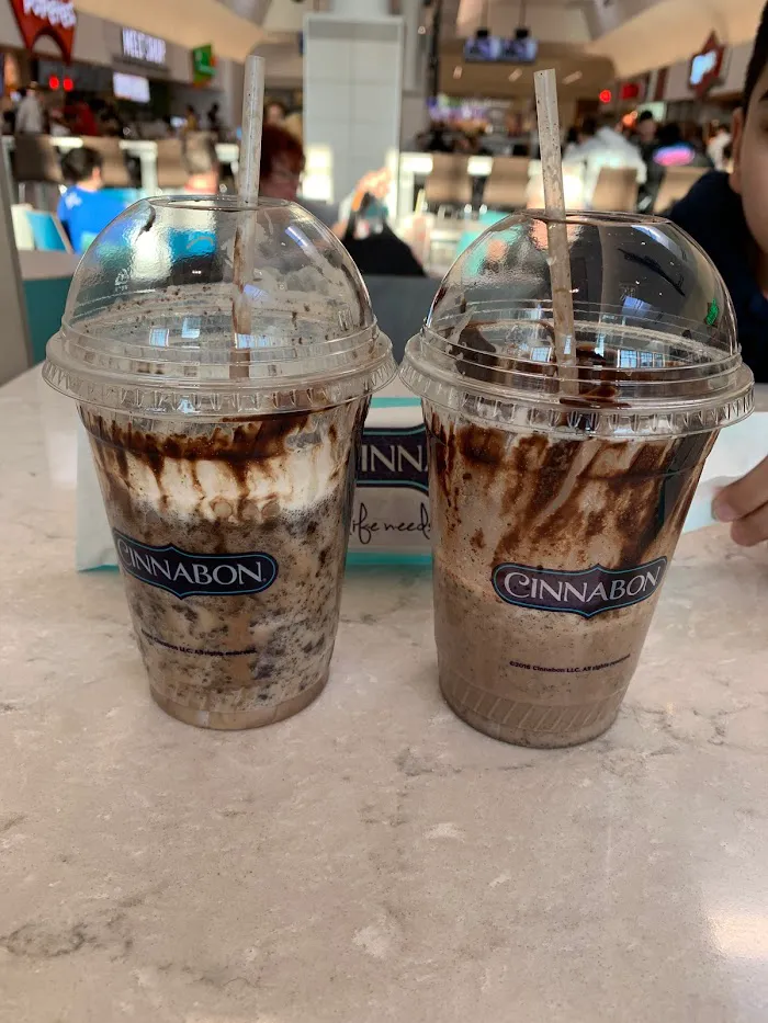 Cinnabon 7