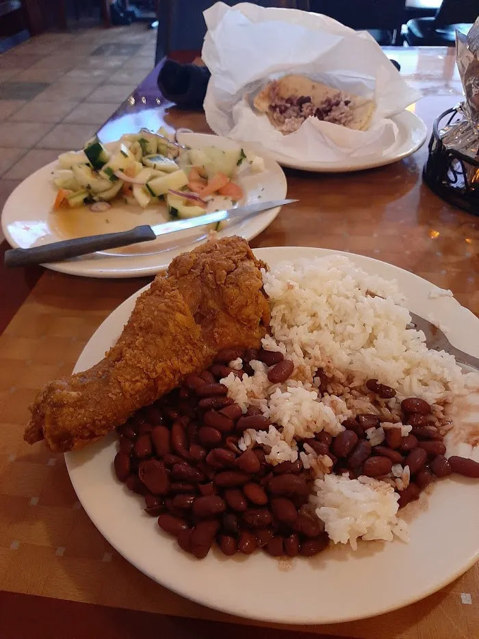El Catracho Restaurant 9