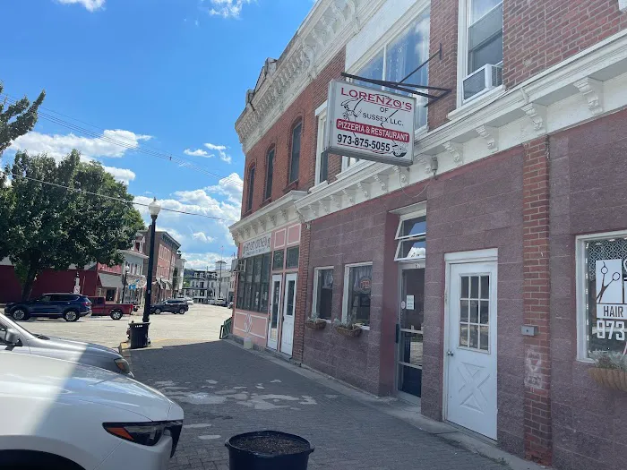 Lorenzo's Pizzeria & Restaurant 4