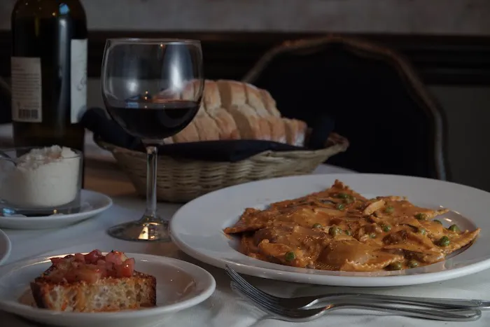 Portofino's Ristorante' 9