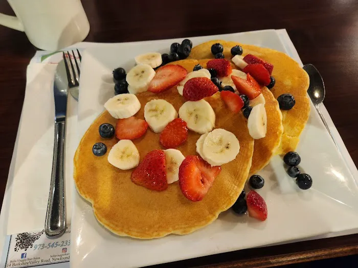Betsy Ross Diner 8