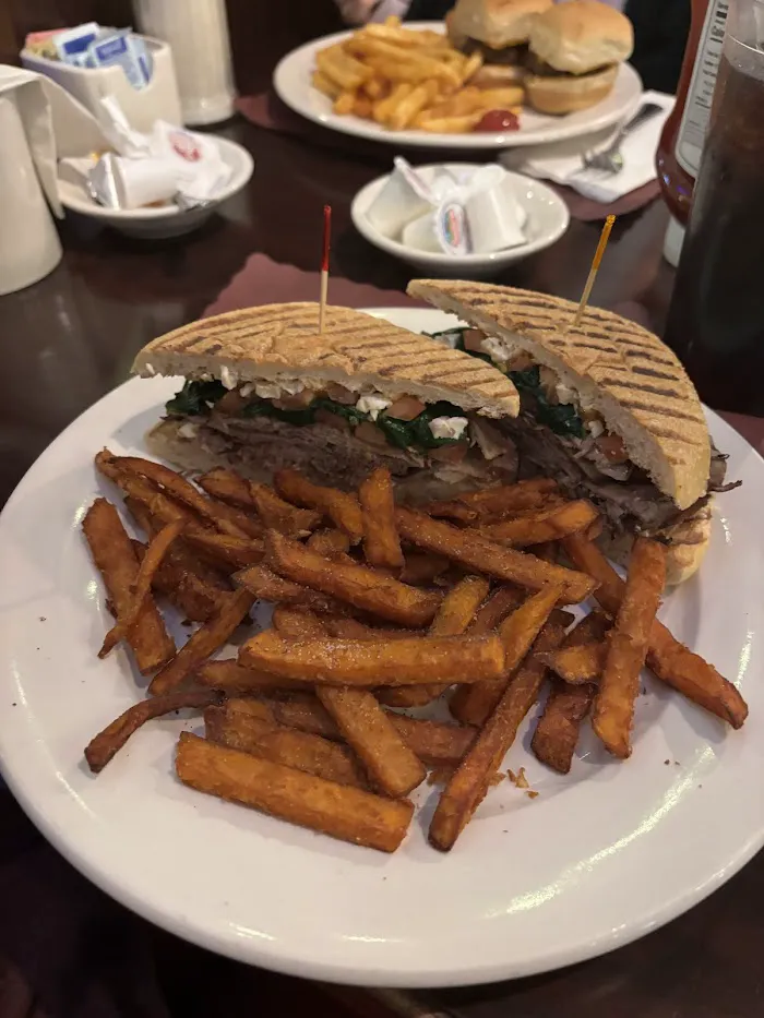 Betsy Ross Diner 10