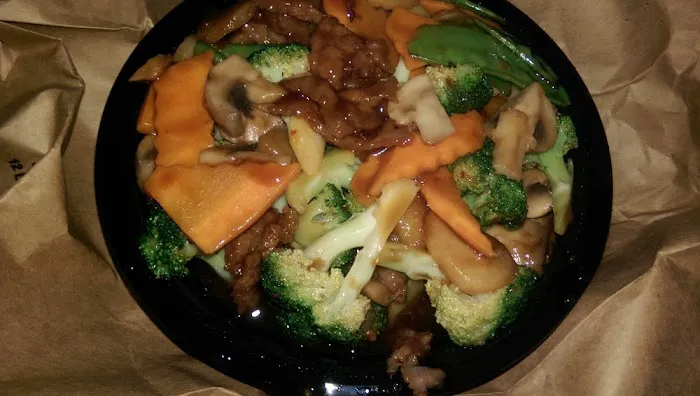 Main Moon Restaurant 5