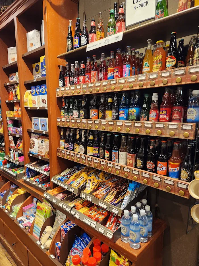 Cracker Barrel Old Country Store 9