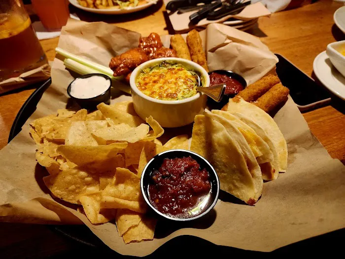 Applebee's Grill + Bar 6