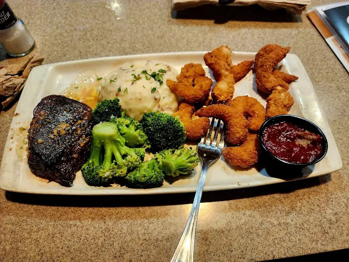 Applebee's Grill + Bar 10