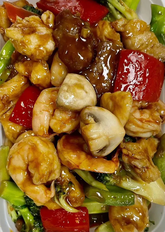Golden Star Asian Cuisine 9