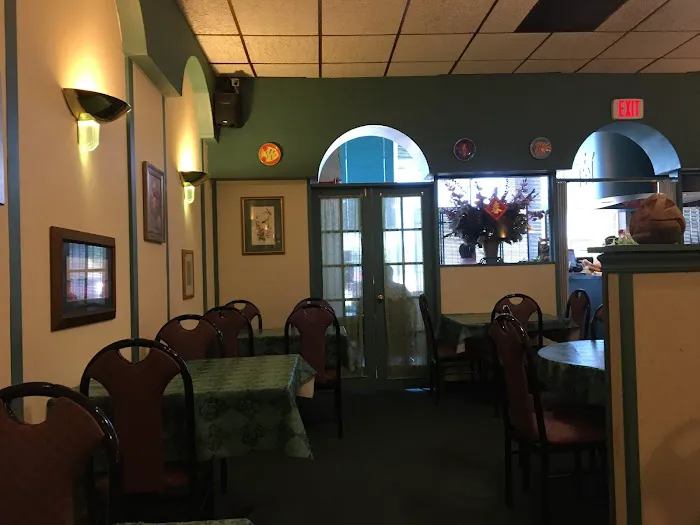 Tong's Hunan Restaurant 4