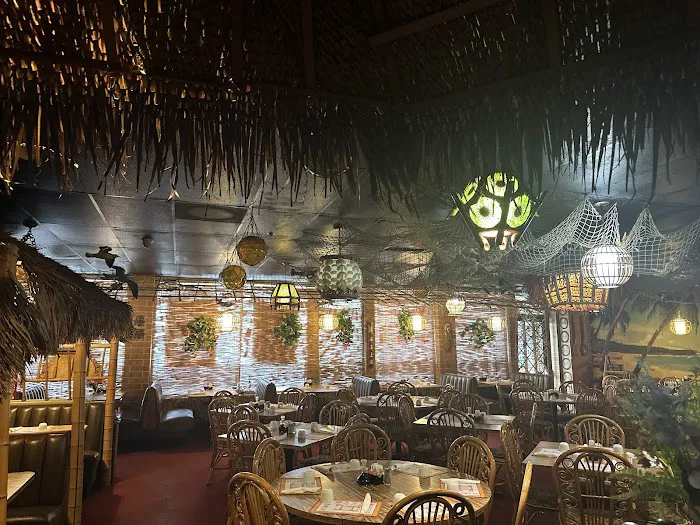 Tong's Tiki Hut 3