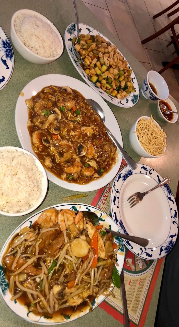 Jade Dragon Restaurant 9