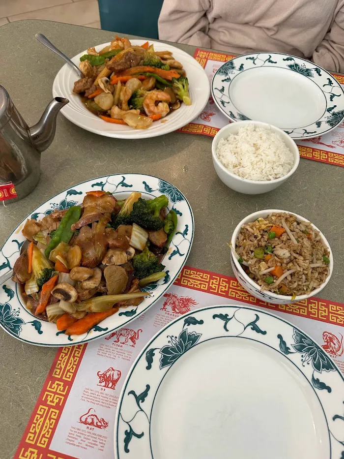 Jade Dragon Restaurant 2