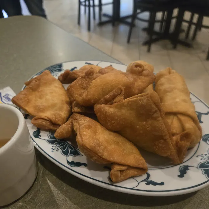Jade Dragon Restaurant 10