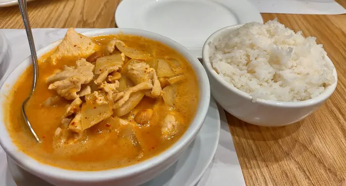 The Elephant Thai Cuisine 4