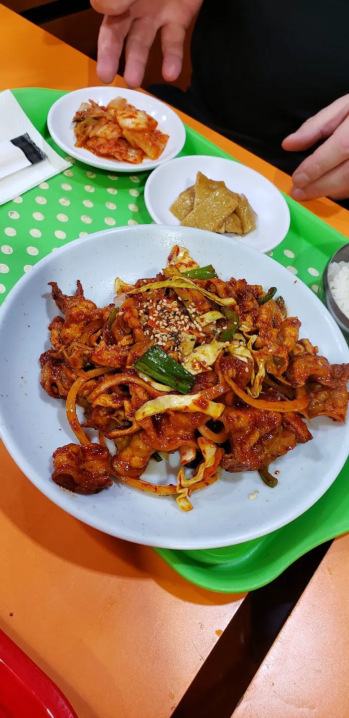 Manna Restaurant 8