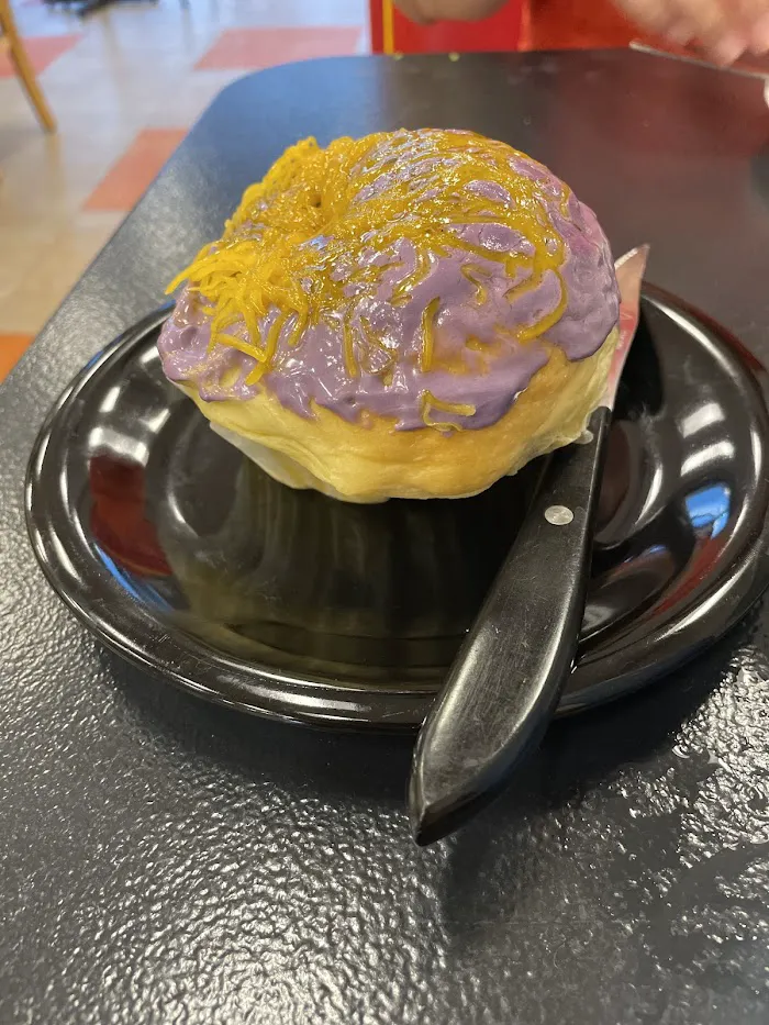 Eggrolly and Sweets Cafe 10