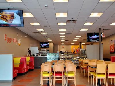 Eggrolly and Sweets Cafe 0