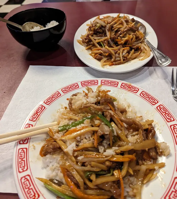 Twin Dragon Restaurant 9