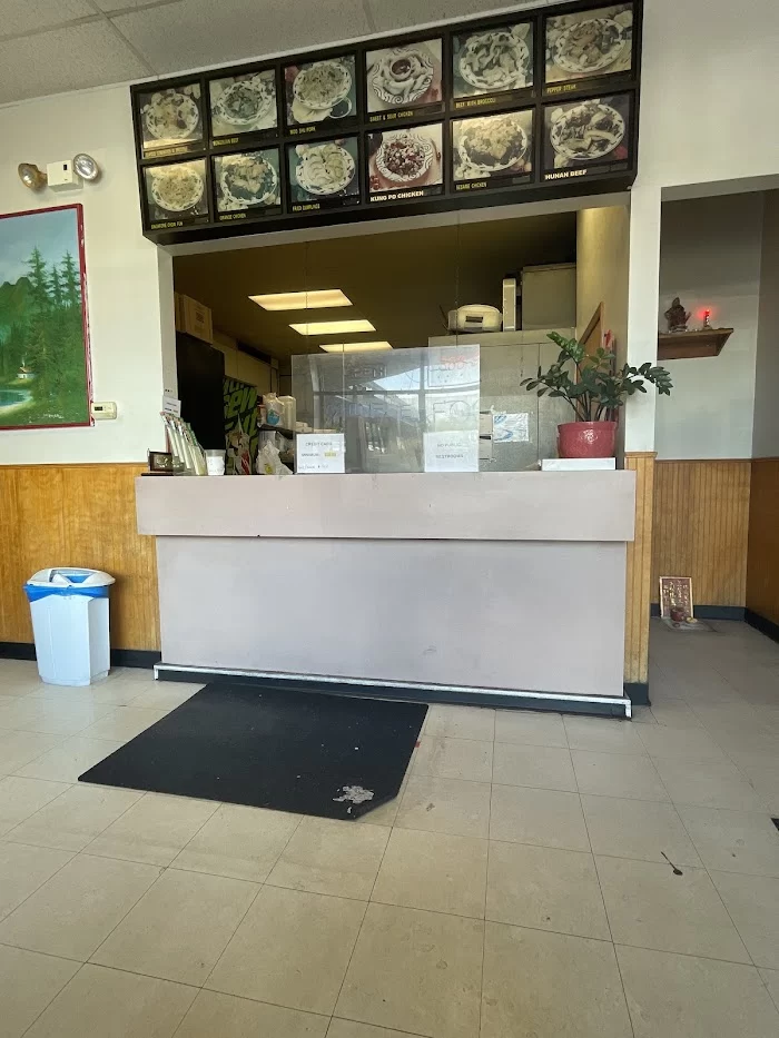 Lee's Wok 8