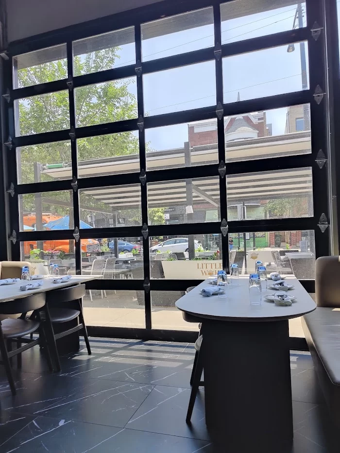 Little Wok - Wicker Park 9