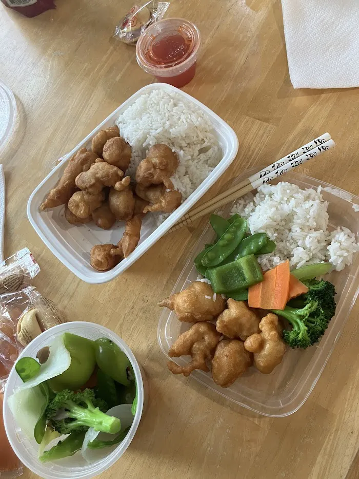New Beijing House Chinese Restaurant 10