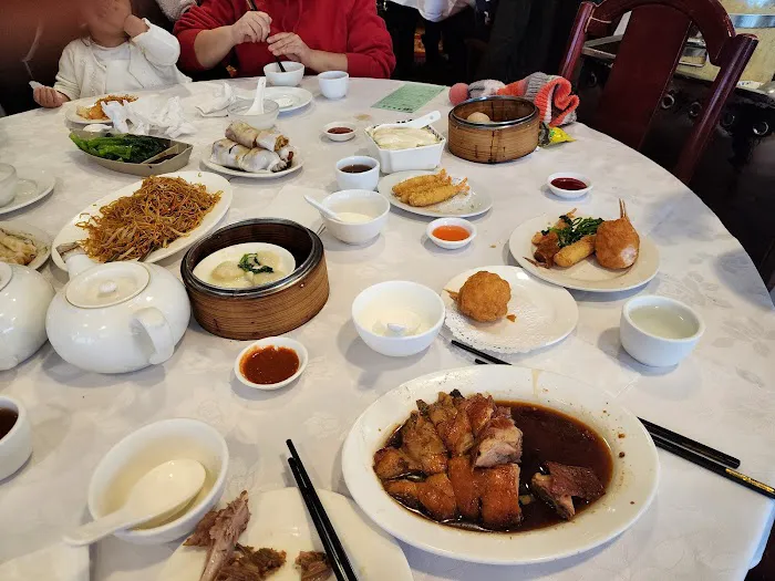 Emerald Chinese Restaurant 9