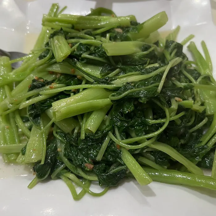 Chi's Congee & Noodle House 7